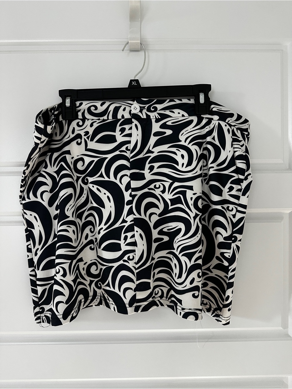 Top it Off Black & White Abstract Skort